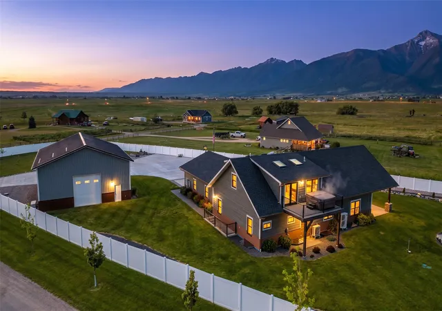 Homes for sale in Saint Ignatius, MT | 60951 Sparky Dr, Saint Ignatius, MT 59865 | MLS# 30071657