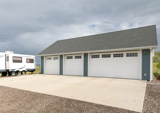 Homes for sale in Great Falls, MT | 4999 Huckleberry Dr, Great Falls, MT 59404 | MLS# 30072284