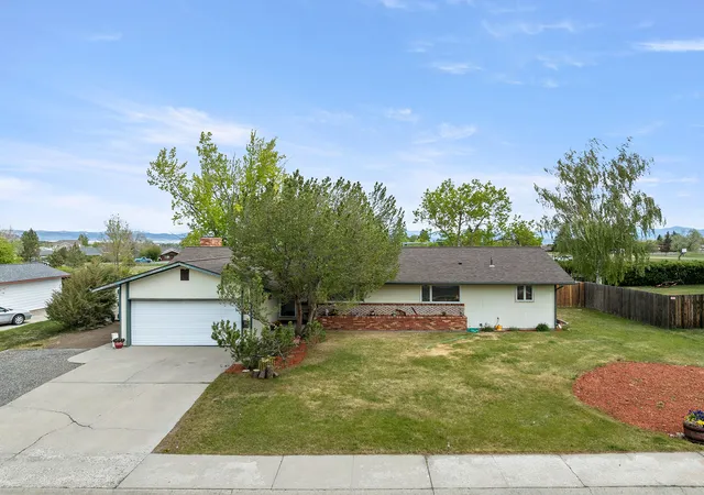 Photo 3 of Single family home for sale at 109 Elmwood Ln, Helena, MT 59601 | MLS# 30067362 | Listing updated on 2026-09-01