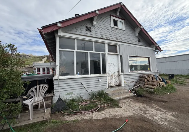 1st image of 20 Gladstone Ter, Butte, MT 59701 | MLS# 30072019