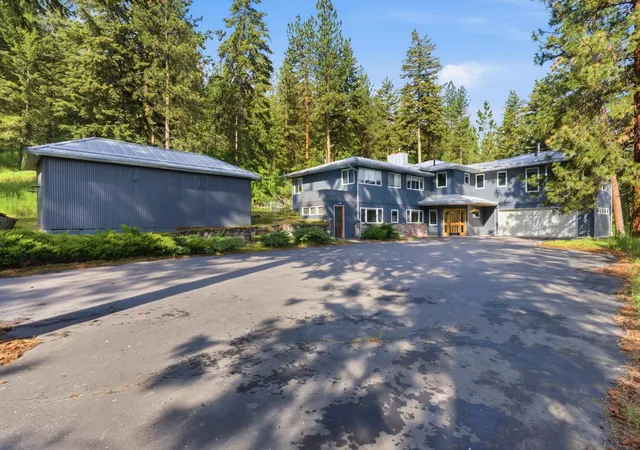 3rd image of 12505 Flora Dr, Missoula, MT 59804 | MLS# 30070886