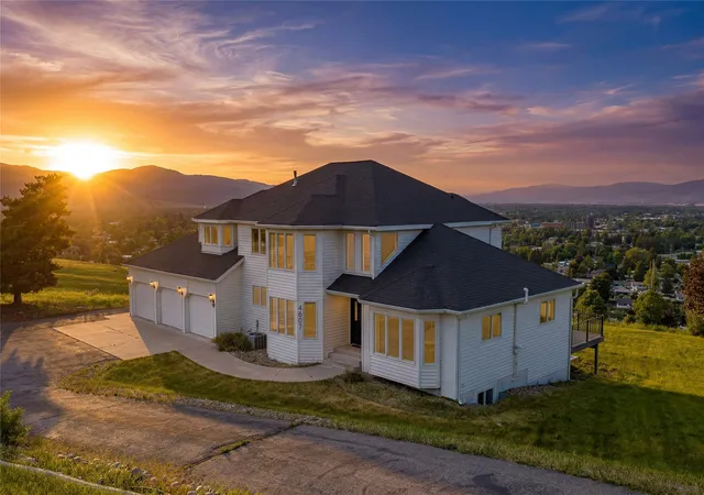 2nd image of 4607 Hillview Wy, Missoula, MT 59803 | MLS# 30072358