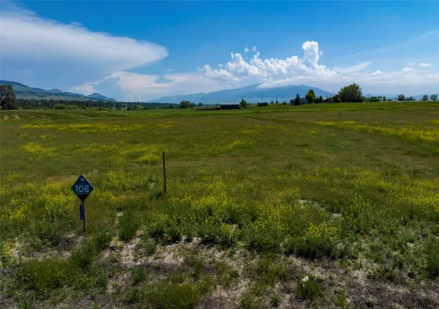 3rd image of 3770 Wolfwillow Ct, Helena, MT 59602 | MLS# 30072243