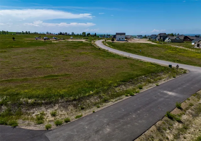4th image of 3750 Wolfwillow Ct, Helena, MT 59602 | MLS# 30072238