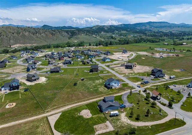 9th image of 3750 Wolfwillow Ct, Helena, MT 59602 | MLS# 30072238