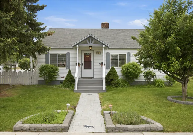 1st image of 223 S 6th St, Hamilton, MT 59840 | MLS# 30072142