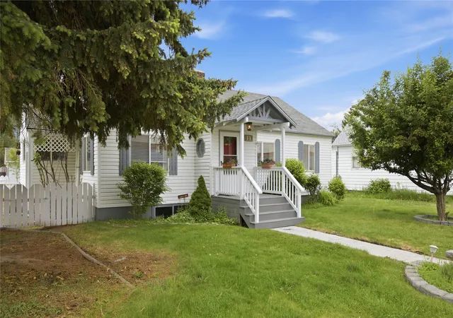 2nd image of 223 S 6th St, Hamilton, MT 59840 | MLS# 30072142