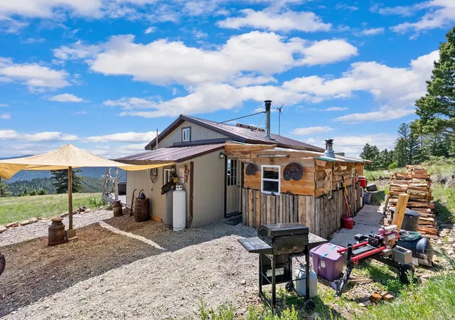 Homes for sale in Helmville, MT | 3858 Westridge Rd, Helmville, MT 59843 | MLS# 30072340