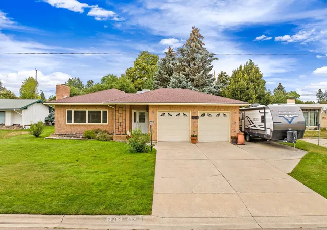 Homes for sale in Great Falls, MT | 2212 Beech Dr, Great Falls, MT 59404 | MLS# 30072434