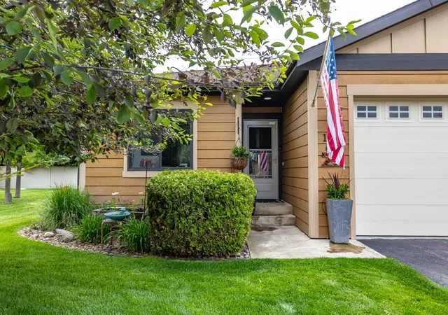 Photo 3 of Townhouse for sale at 110 Granary Ridge Dr, Kalispell, MT 59901 | MLS# 30072014 | Listing updated on 2026-07-06