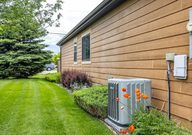 Photo 4 of Townhouse for sale at 110 Granary Ridge Dr, Kalispell, MT 59901 | MLS# 30072014 | Listing updated on 2026-07-06