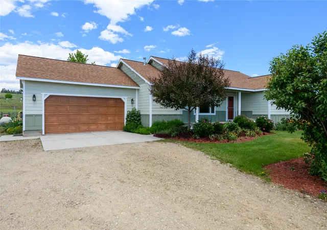 2nd image of 610 Cody Ln, Stevensville, MT 59870 | MLS# 30072525