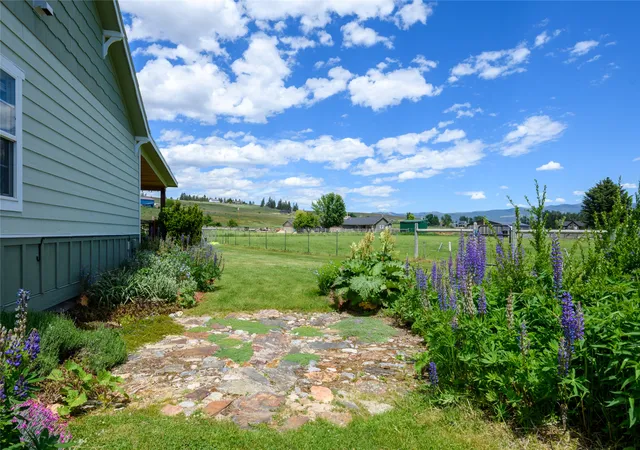 4th image of 610 Cody Ln, Stevensville, MT 59870 | MLS# 30072525
