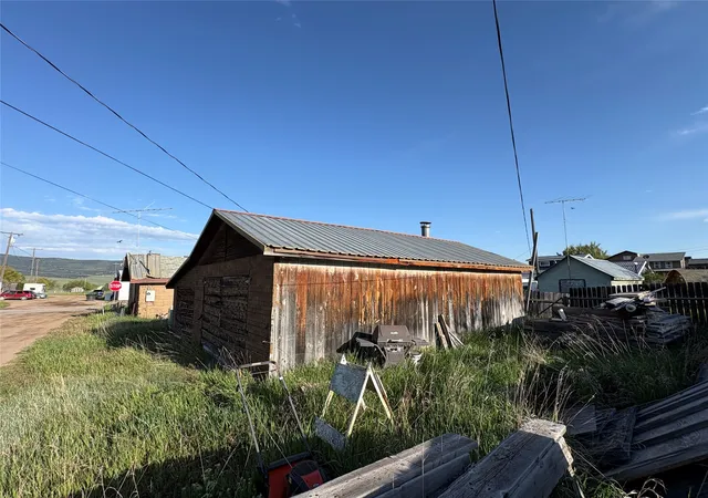 Homes for sale in Philipsburg, MT | 109 E Hickey St E, Philipsburg, MT 59858 | MLS# 30072261