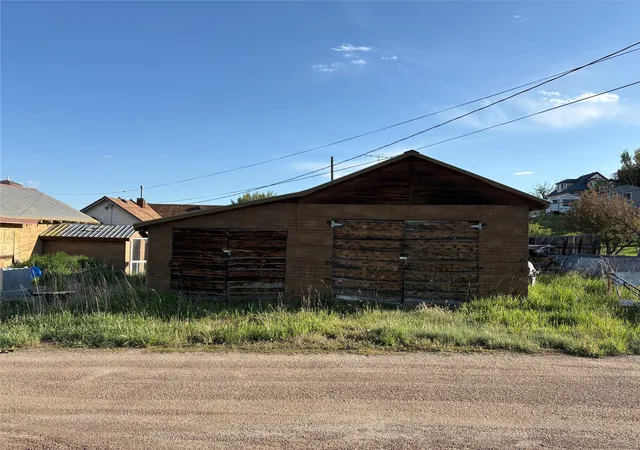 Homes for sale in Philipsburg, MT | 109 E Hickey St E, Philipsburg, MT 59858 | MLS# 30072261