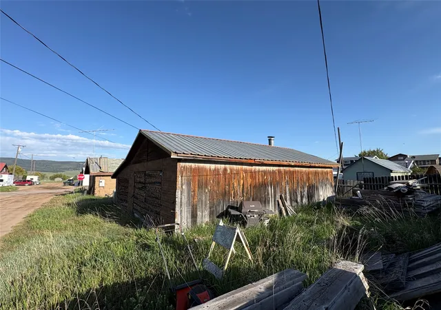 Homes for sale in Philipsburg, MT | 109 E Hickey St E, Philipsburg, MT 59858 | MLS# 30072261