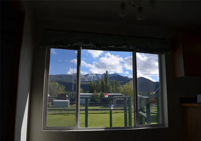 Homes for sale in Anaconda, MT | 205 Rumsey St, Anaconda, MT 59711 | MLS# 30072581
