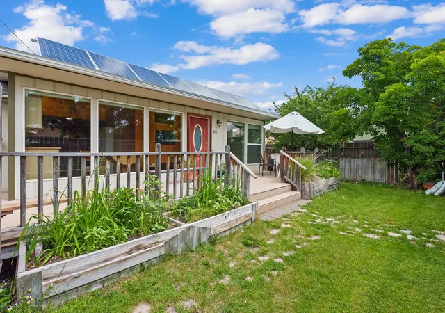 3rd image of 102 Geneva Ave, Hamilton, MT 59840 | MLS# 30072588