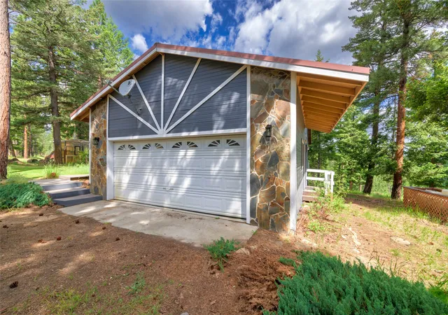 5th image of 3410 Ray Mountain Rd, Darby, MT 59829 | MLS# 30071143