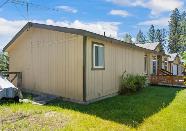 Photo 3 of Manufactured home for sale at 41088 Double Tree Ln, Polson, MT 59860 | MLS# 30072605 | Listing updated on 2026-08-28