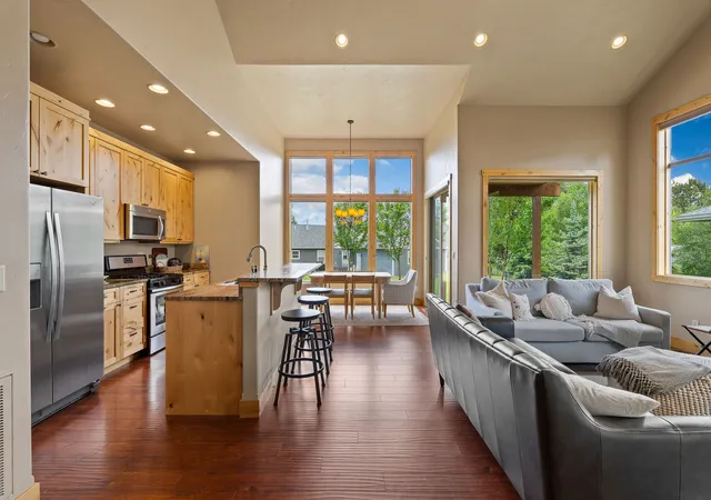 3rd image of 220 Bluebunch Ct, Bigfork, MT 59911 | MLS# 30071982