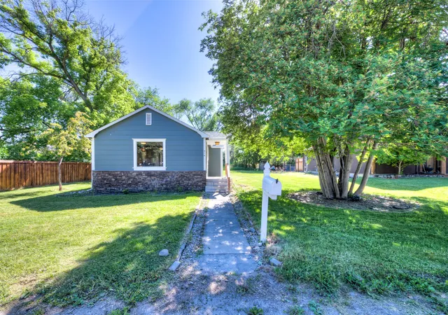 3rd image of 514 S 7Th St, Hamilton, MT 59840 | MLS# 30072582