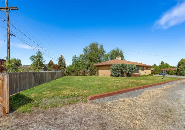2nd image of 3801 Continental Dr, Butte, MT 59701 | MLS# 30072475