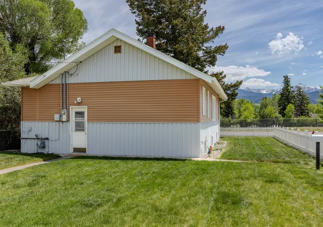 Homes for sale in Livingston, MT | 522 W Front St, Livingston, MT 59047 | MLS# 30072684