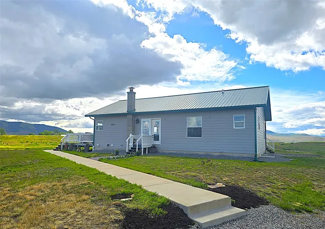 Homes for sale in Hot Springs, MT | 33 Garcon Gulch Rd, Hot Springs, MT 59845 | MLS# 30072440