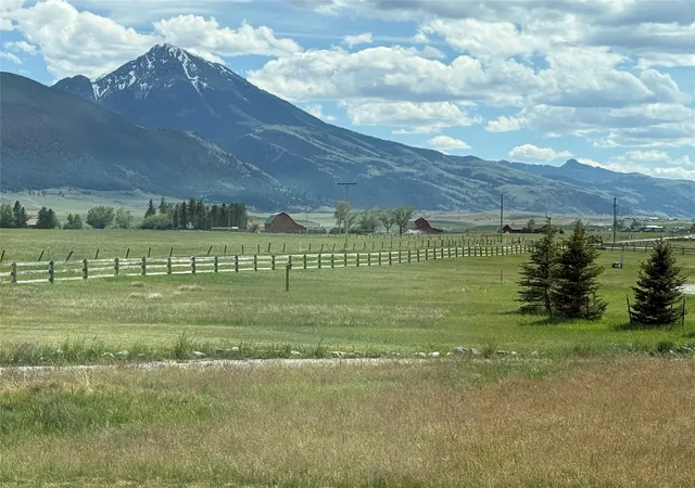 Homes for sale in Livingston, MT | 34 Obsidian Rd, Livingston, MT 59047 | MLS# 30072725