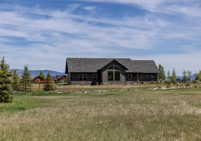 Homes for sale in Livingston, MT | 34 Obsidian Rd, Livingston, MT 59047 | MLS# 30072725