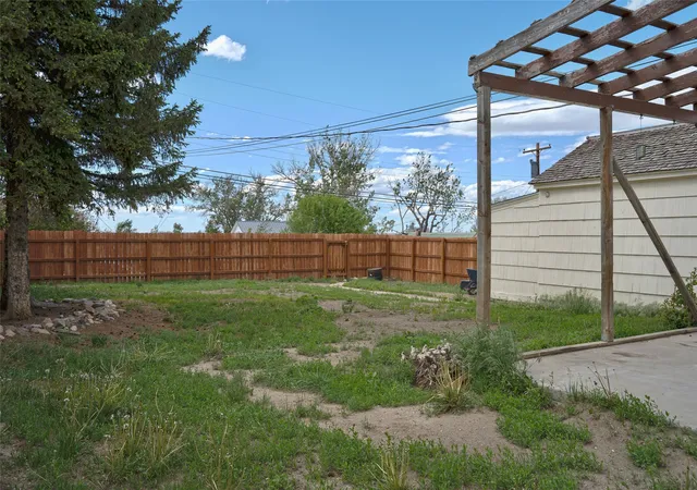 5th image of 126 9Th Ave Se, Cut Bank, MT 59427 | MLS# 30072454