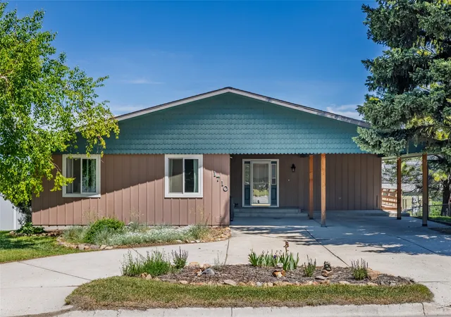 Photo 1 of Single family home for sale at 1710 Winne Ave, Helena, MT 59601 | MLS# 30072777 | Listing updated on 2026-07-24