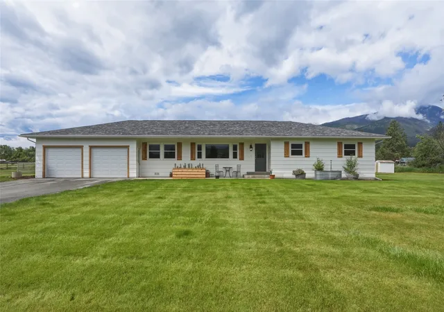 Homes for sale in Florence, MT | 5817 Meadow Vista Dr, Florence, MT 59833 | MLS# 30072785