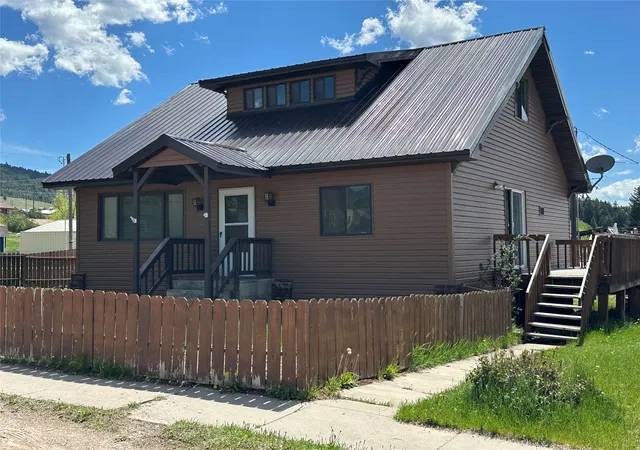 Photo 3 of Single family home for sale at 102 W Dearborn St, Philipsburg, MT 59858 | MLS# 30072543 | Listing updated on 2026-08-29