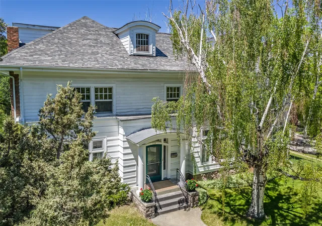 3rd image of 724 Monroe Ave, Helena, MT 59601 | MLS# 30072439