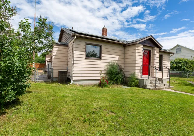Photo 2 of Multi family home for sale at 1732 Defoe St, Missoula, MT 59802 | MLS# 30071863 | Listing updated on 2026-08-29