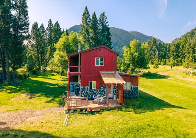 Photo 4 of Single family home for sale at 10 Jackleg Ln, Hall, MT 59837 | MLS# 30072916 | Listing updated on 2026-08-29