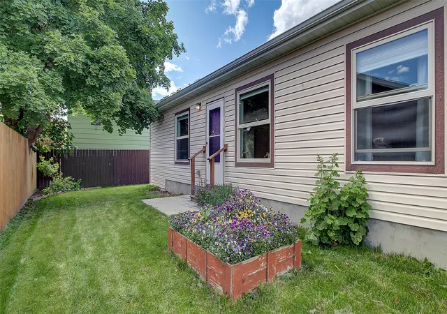 Photo 2 of Single family home for sale at 6105 Rains Pl, Missoula, MT 59808 | MLS# 30072909 | Listing updated on 2026-07-28