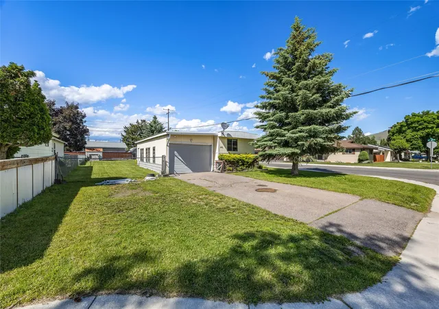 3rd image of 2400 Agnes Ave, Missoula, MT 59801 | MLS# 30073074