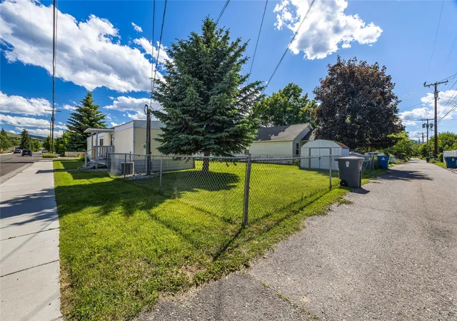 5th image of 2400 Agnes Ave, Missoula, MT 59801 | MLS# 30073074