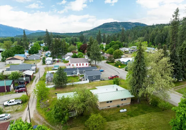 33rd image of 209 E Mineral Ave, Troy, MT 59935 | MLS# 30073076