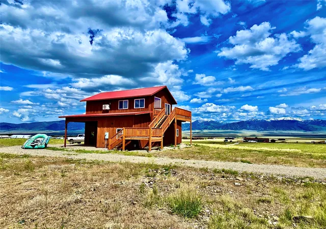 Photo 3 of Single family home for sale at 5 Horse Pasture Ln, Ennis, MT 59729 | MLS# 30073108 | Listing updated on 2026-07-08