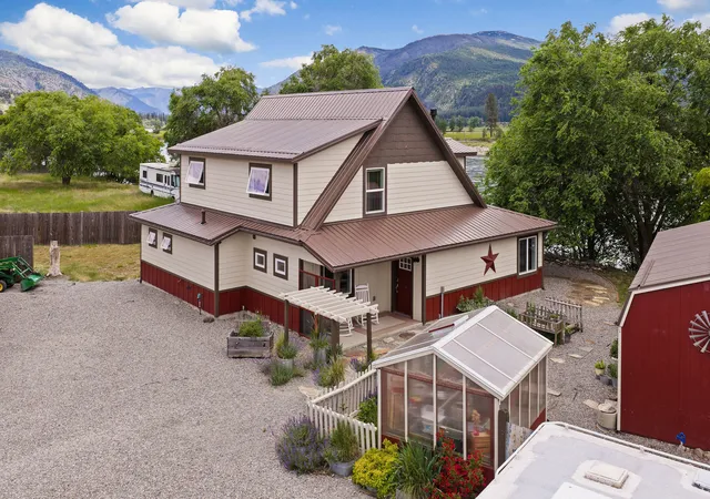 Homes for sale in Plains, MT | 317 E Stanton St, Plains, MT 59859 | MLS# 30072935