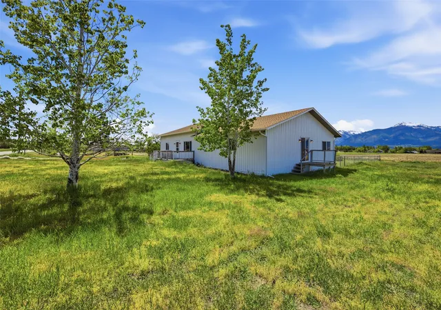 Homes for sale in Corvallis, MT | 877 Oil Well Rd, Corvallis, MT 59828 | MLS# 30069745