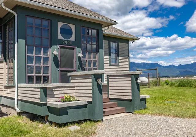 Photo 3 of Single family home for sale at 2405 Lower Valley Rd, Kalispell, MT 59901 | MLS# 30073174 | Listing updated on 2026-07-01