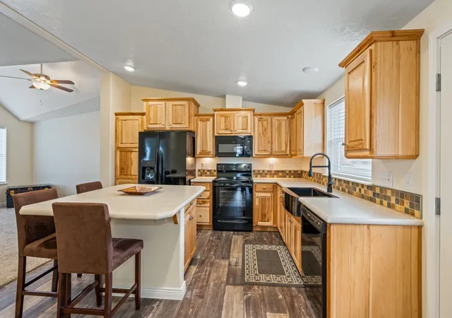 4th image of 101 S 2Nd St, Roberts, MT 59070 | MLS# 30073213
