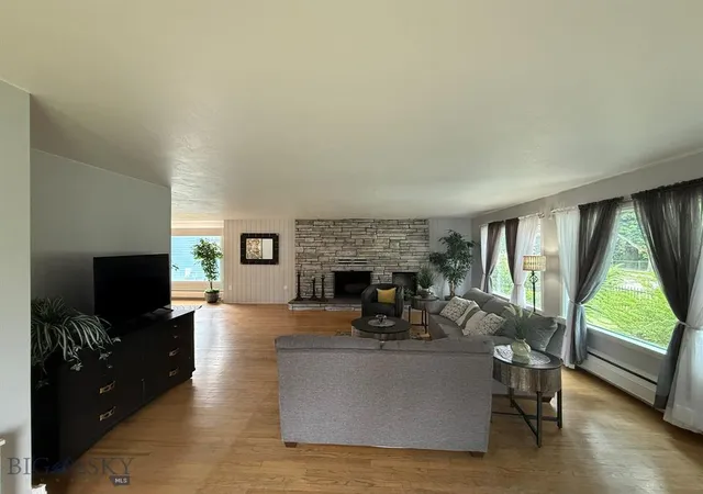 Photo 4 of Single family home for sale at 2821 Edwards St, Butte, MT 59701 | MLS# 30073221 | Listing updated on 2026-07-08