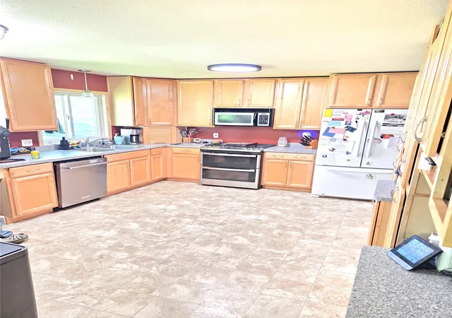 2nd image of 103 3rd Ave S, Belt, MT 59412 | MLS# 30073143