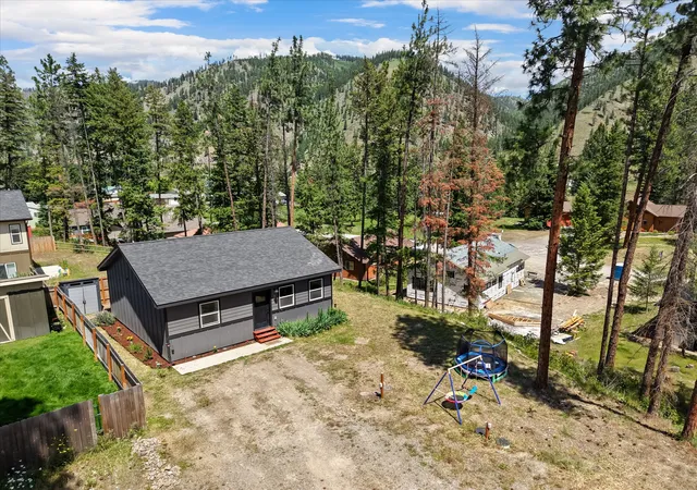 Homes for sale in Superior, MT | 305 Alces Ct, Superior, MT 59872 | MLS# 30072928
